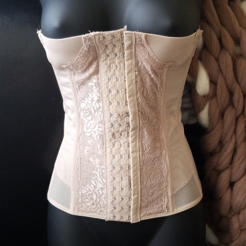 Shape wear corset